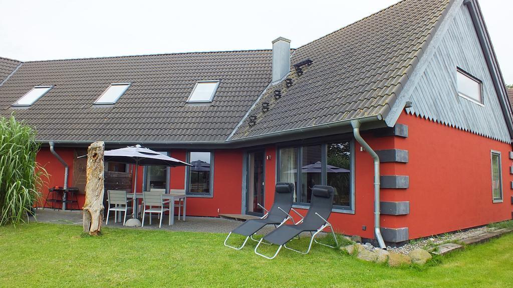 Rotes Haus Villa Brook Luaran gambar
