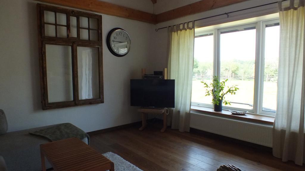 Rotes Haus Villa Brook Luaran gambar
