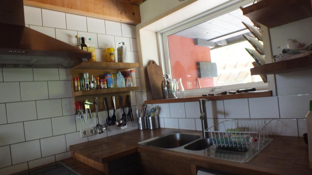 Rotes Haus Villa Brook Luaran gambar