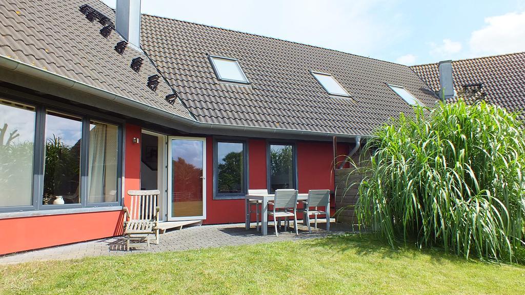 Rotes Haus Villa Brook Luaran gambar